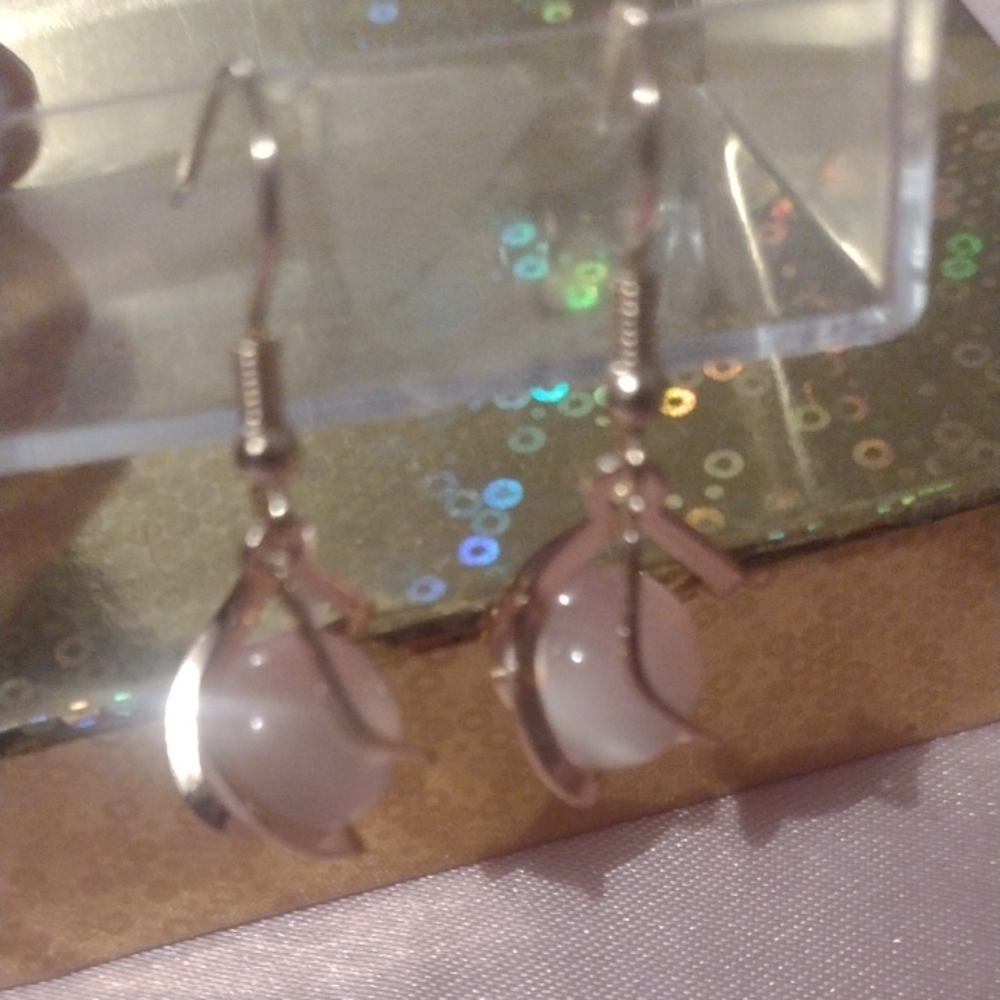 Elegant Gold and White Earrings